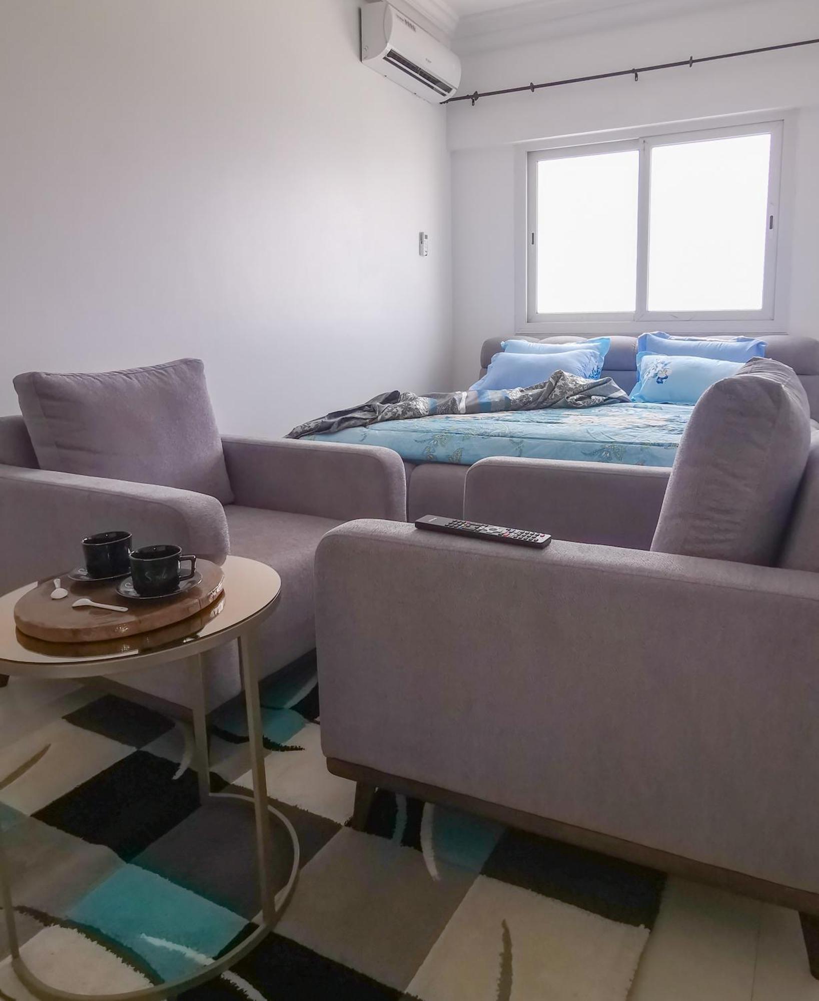 Chambres Meublees Avenue Cheikh Anta Diop Dakar Esterno foto